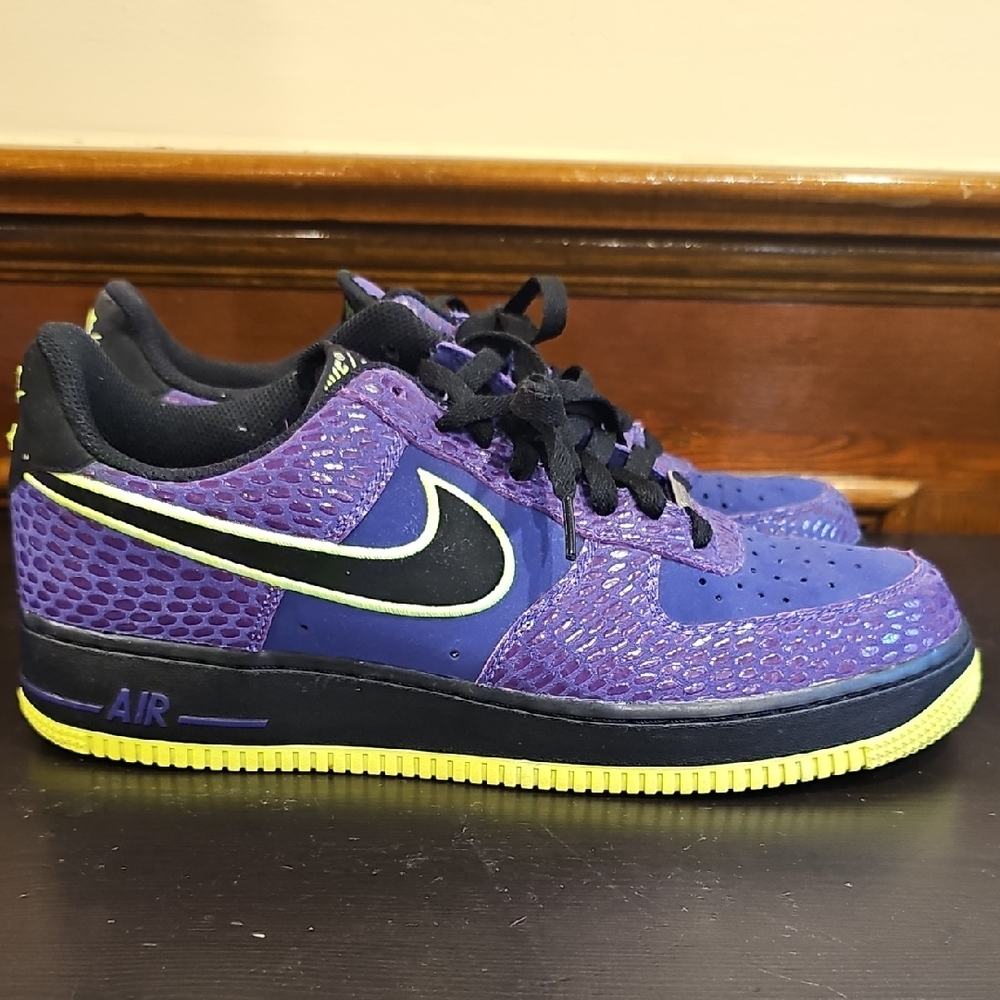 Nike Kids Sneakers in Purple and Blue with Yellow Accents